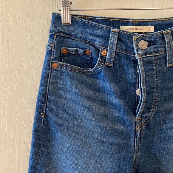 LEVI'S Wedgie High Rise Straight Leg Distressed Jeans - 25 - Picture 8 of 11